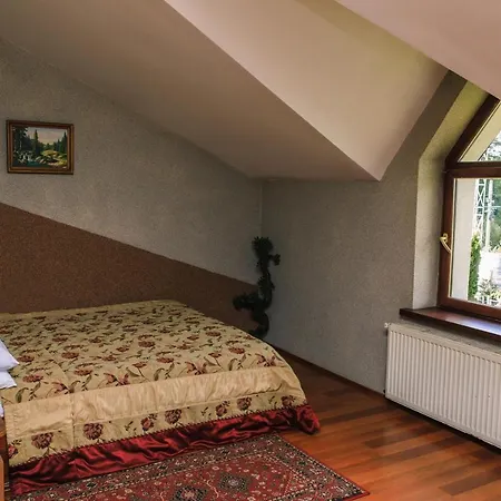 Hotel Galyts'ka Korona *